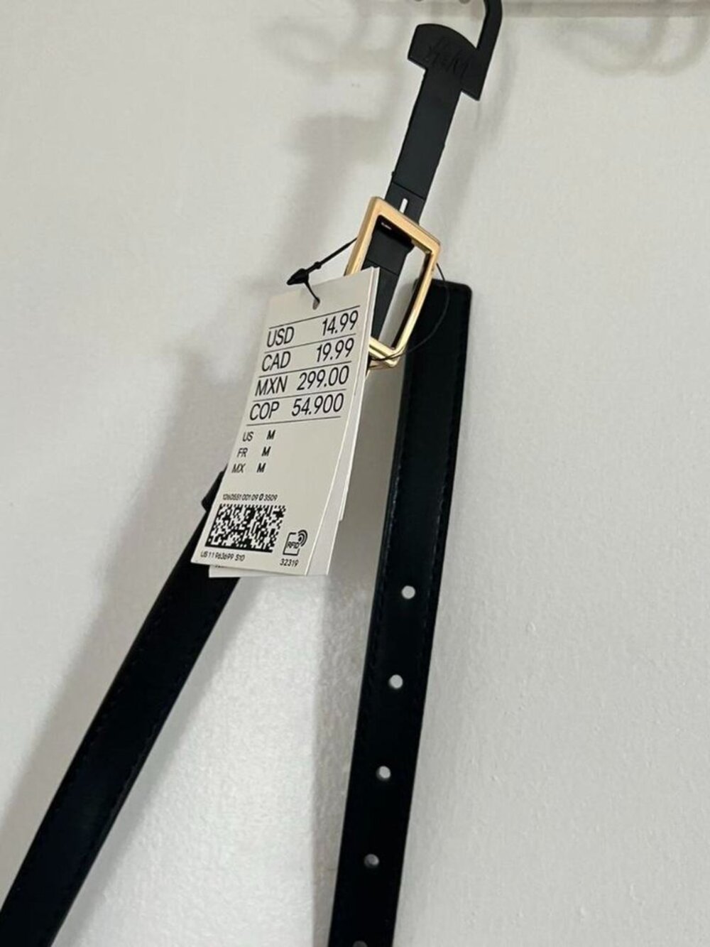 H&M Black Faux Leather Belt Gold Buckle Size M NWT